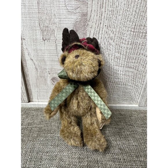 Boyds Plush Moose Figurine With Hat & Scarf The Head Bean Collection - Picture 3 of 6